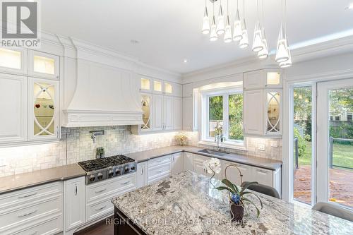 35 Burnelm Drive, Toronto, ON - Indoor Photo Showing Kitchen With Upgraded Kitchen