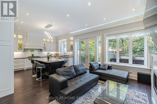 35 Burnelm Drive, Toronto, ON - Indoor