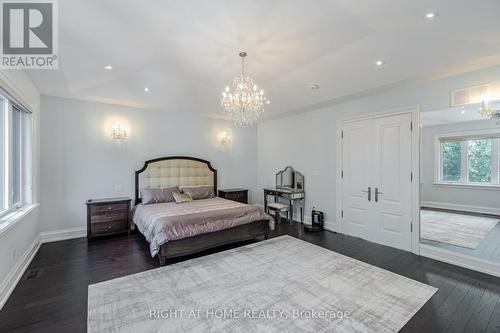 35 Burnelm Drive, Toronto, ON - Indoor Photo Showing Bedroom