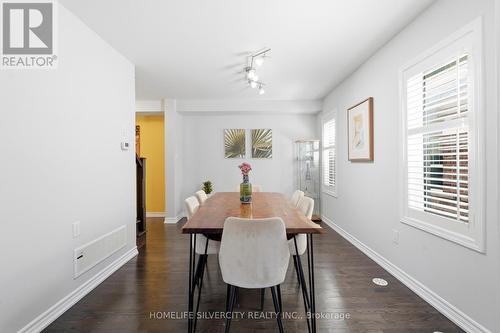 3085 Mistletoe Gardens, Oakville, ON - Indoor Photo Showing Dining Room