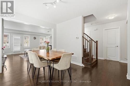 3085 Mistletoe Gardens, Oakville, ON - Indoor Photo Showing Dining Room