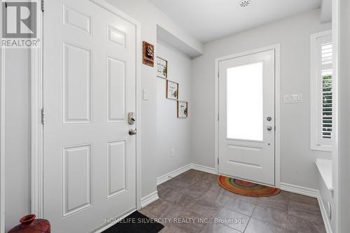3085 Mistletoe Gardens, Oakville, ON - Indoor Photo Showing Other Room