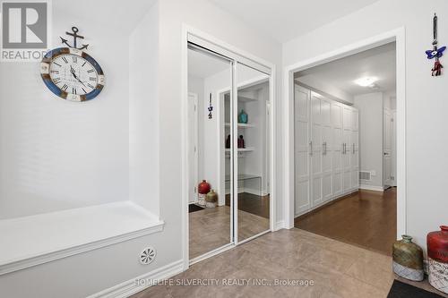 3085 Mistletoe Gardens, Oakville, ON - Indoor