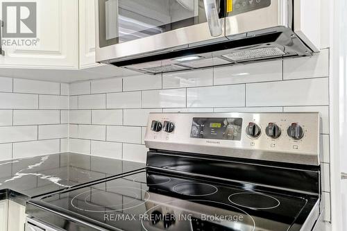 8 Marlborough Road, Guelph, ON - Indoor Photo Showing Kitchen With Upgraded Kitchen