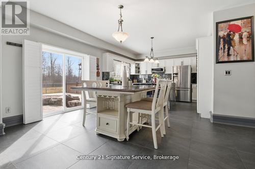 654 Brian Street, Fort Erie, ON - Indoor Photo Showing Dining Room