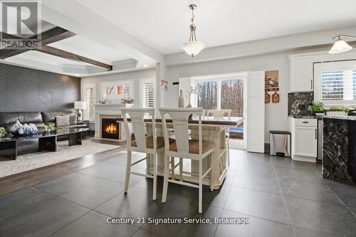 654 Brian Street, Fort Erie, ON - Indoor With Fireplace