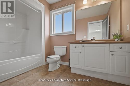 654 Brian Street, Fort Erie, ON - Indoor Photo Showing Bathroom