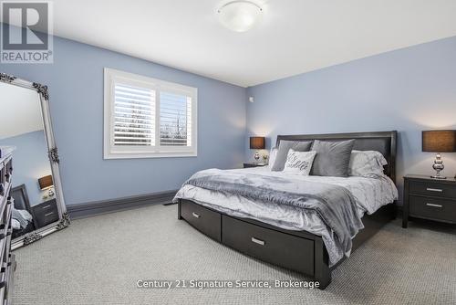 654 Brian Street, Fort Erie, ON - Indoor Photo Showing Bedroom