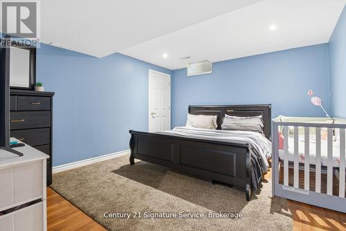 654 Brian Street, Fort Erie, ON - Indoor Photo Showing Bedroom