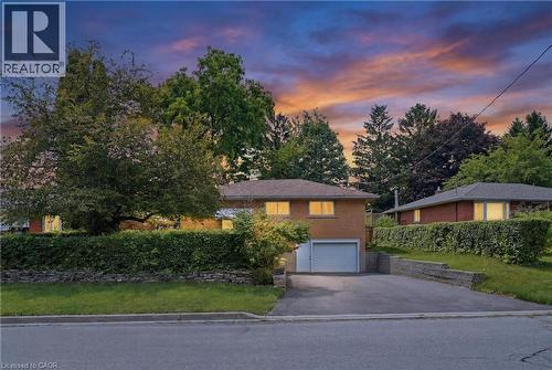 56 Renwick Avenue, Cambridge, ON - Outdoor