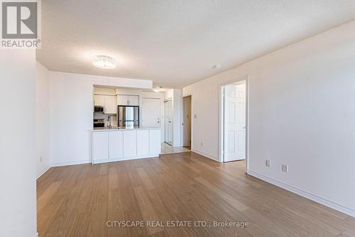 2110 - 3880 Duke Of York Boulevard, Mississauga, ON - Indoor