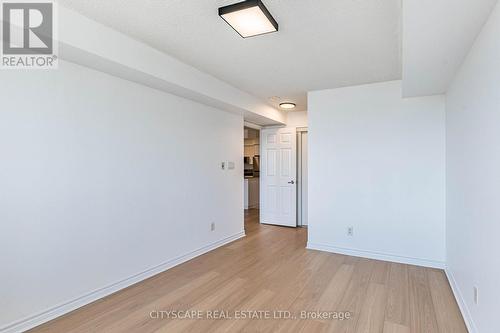2110 - 3880 Duke Of York Boulevard, Mississauga, ON - Indoor Photo Showing Other Room