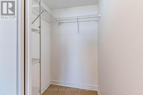 2110 - 3880 Duke Of York Boulevard, Mississauga, ON - Indoor