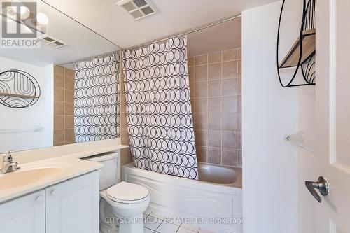 2110 - 3880 Duke Of York Boulevard, Mississauga, ON - Indoor Photo Showing Bathroom