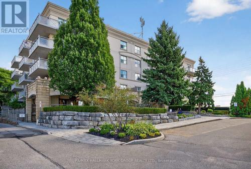 509 - 2500 Rutherford Road, Vaughan, ON - Outdoor