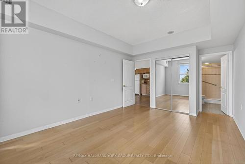 509 - 2500 Rutherford Road, Vaughan, ON - Indoor Photo Showing Other Room