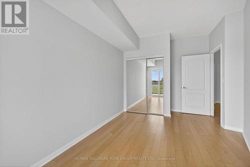 509 - 2500 Rutherford Road, Vaughan, ON - Indoor Photo Showing Other Room