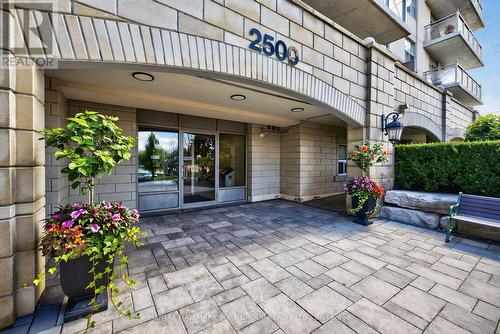 509 - 2500 Rutherford Road, Vaughan, ON - Outdoor With Exterior