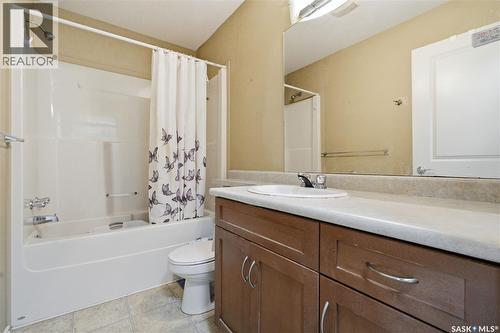 312 303 Slimmon Place, Saskatoon, SK - Indoor Photo Showing Bathroom