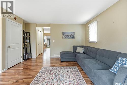 312 303 Slimmon Place, Saskatoon, SK - Indoor Photo Showing Living Room