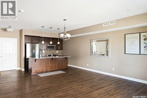 205 3702 Haughton Road, Regina, SK - Indoor Photo Showing Kitchen