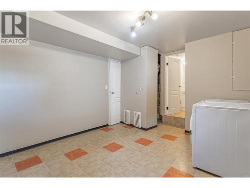 240 Petch Road, Kelowna, BC - Indoor Photo Showing Laundry Room