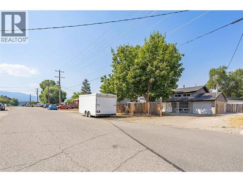 240 Petch Road, Kelowna, BC - Outdoor