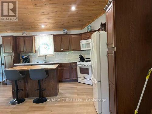1874 Stockdale Road, Quinte West (Murray Ward), ON - Indoor Photo Showing Kitchen