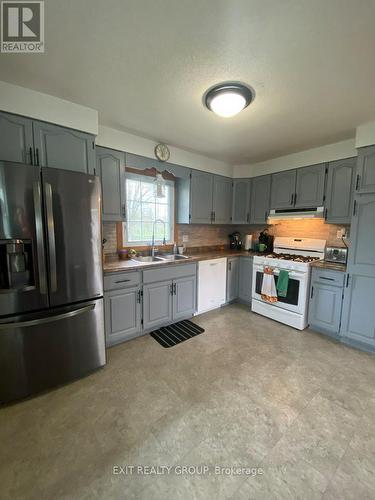 87 Bernard Long Road, Quinte West (Sidney Ward), ON - Indoor Photo Showing Kitchen With Double Sink