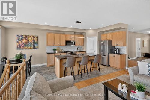 724 Parade Drive, Ottawa, ON - Indoor