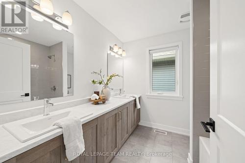 53 Mac Beattie Drive, Arnprior, ON - Indoor Photo Showing Bathroom