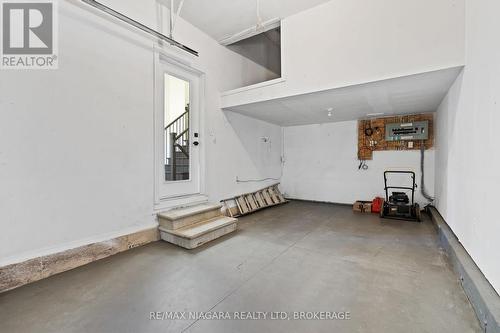 46A Pelham Road, St. Catharines (Western Hill), ON - Indoor Photo Showing Garage