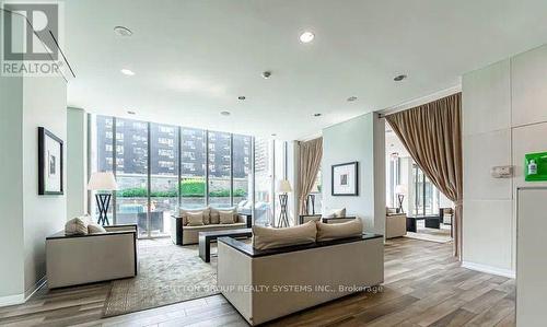 1406 - 33 Charles Street E, Toronto, ON - Indoor