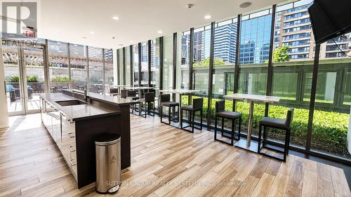 1406 - 33 Charles Street E, Toronto, ON - Indoor