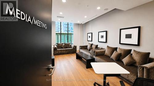 1406 - 33 Charles Street E, Toronto, ON - Indoor