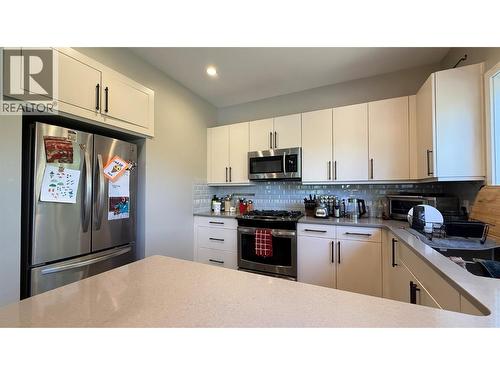 2410 Perrier Lane Unit# A, Nelson, BC - Indoor Photo Showing Kitchen