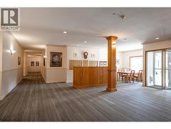 Foyer - 