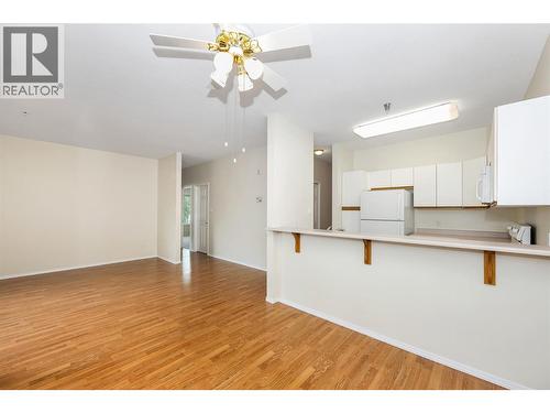 3805 30 Avenue Unit# 112, Vernon, BC - Indoor Photo Showing Kitchen