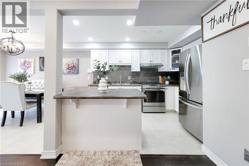 26 Magnificent Way, Binbrook, ON - Indoor Photo Showing Kitchen With Upgraded Kitchen