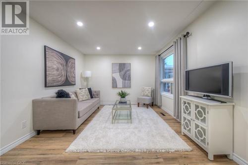248 Cyrus Street, Cambridge, ON - Indoor Photo Showing Other Room