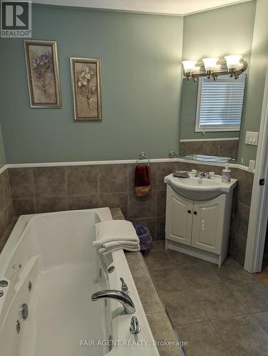 743022 Dawson Point Road, Timiskaming (Tim - Outside - Rural), ON 