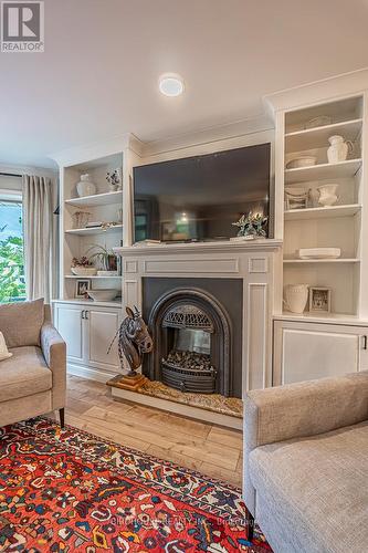 5 Sailing Club Drive, Kawartha Lakes (Bobcaygeon), ON - Indoor Photo Showing Living Room With Fireplace