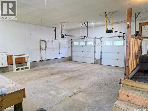 508 Mayer Street, Bruno, SK - Indoor Photo Showing Garage