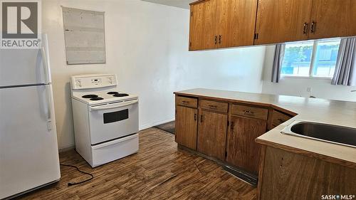 2027 Montreal Street, Regina, SK - Indoor Photo Showing Kitchen