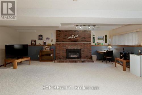 225 Minnie Street, Thames Centre (Dorchester), ON - Indoor With Fireplace