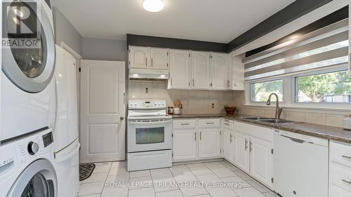 171 Dawn Drive, London East (East H), ON - Indoor Photo Showing Laundry Room