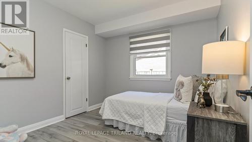 171 Dawn Drive, London East (East H), ON - Indoor Photo Showing Bedroom