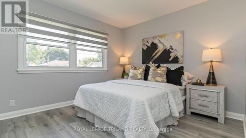 171 Dawn Drive, London East (East H), ON - Indoor Photo Showing Bedroom