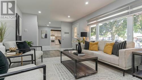 171 Dawn Drive, London East (East H), ON - Indoor Photo Showing Living Room