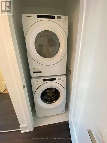 1206 - 480 Front Street W, Toronto, ON - Indoor Photo Showing Laundry Room